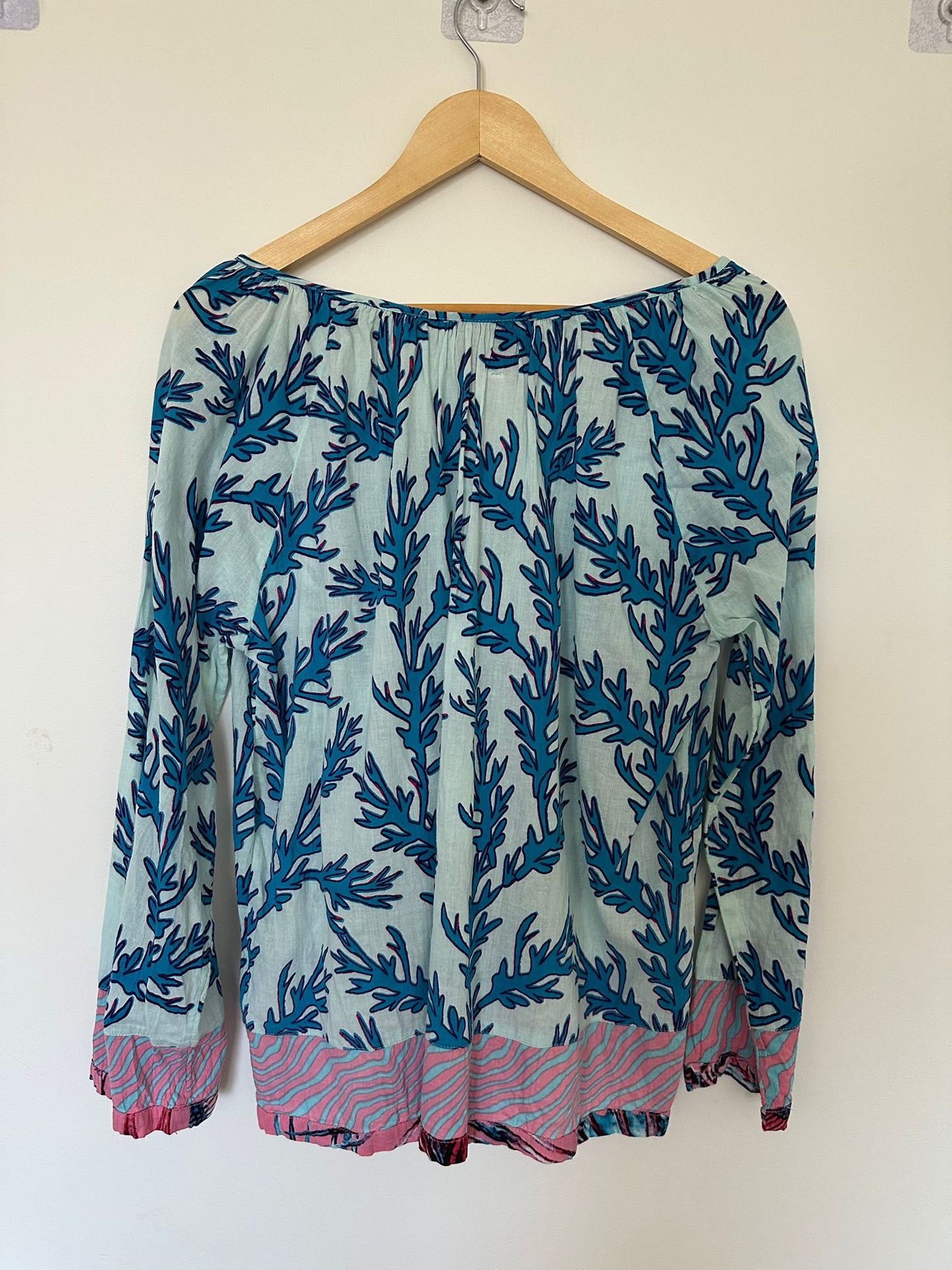 SOUL KATHRINE Cotton blue coral blouse Size M