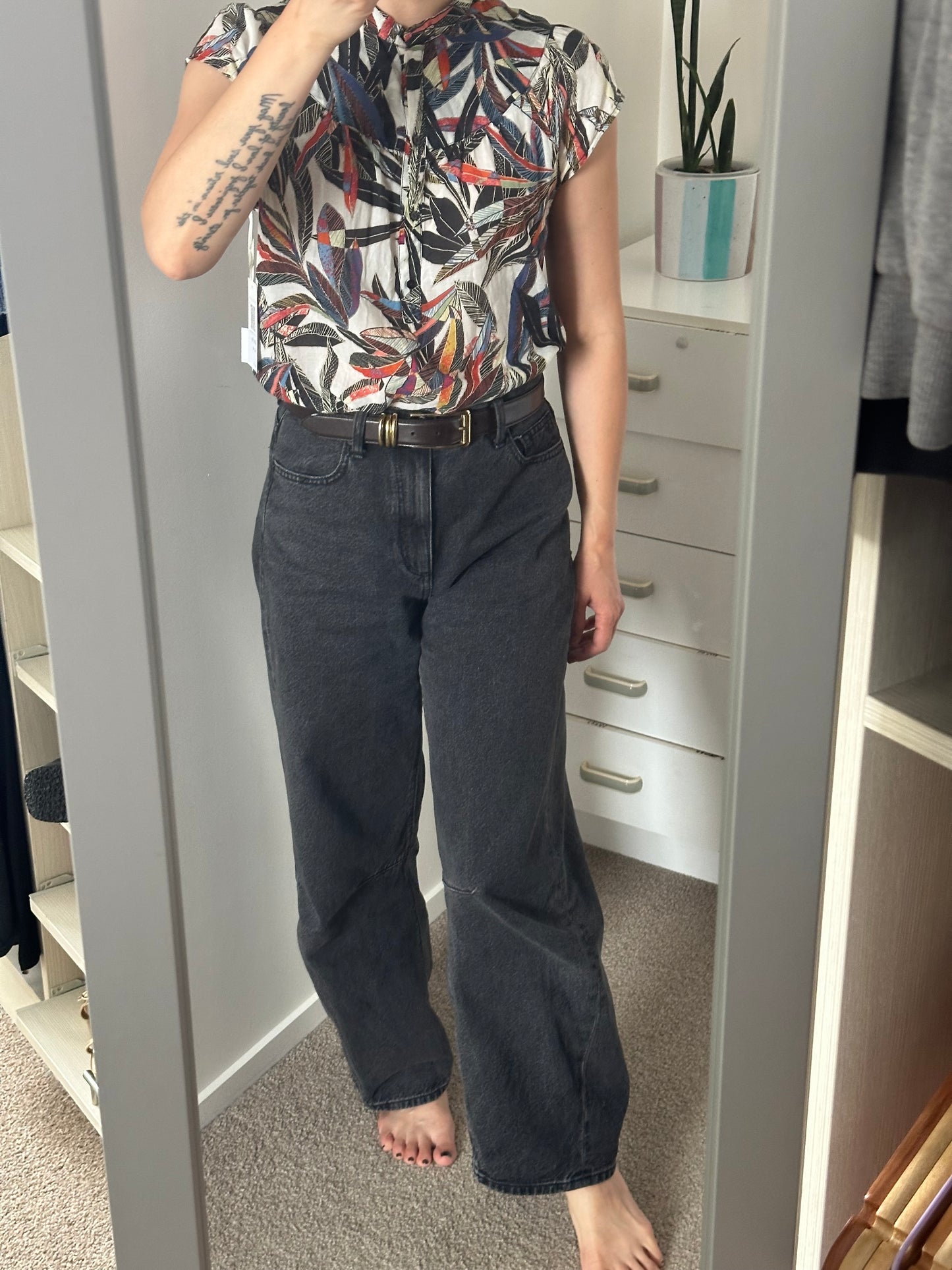 CAROL PARIS Feather blouse Size 8-10