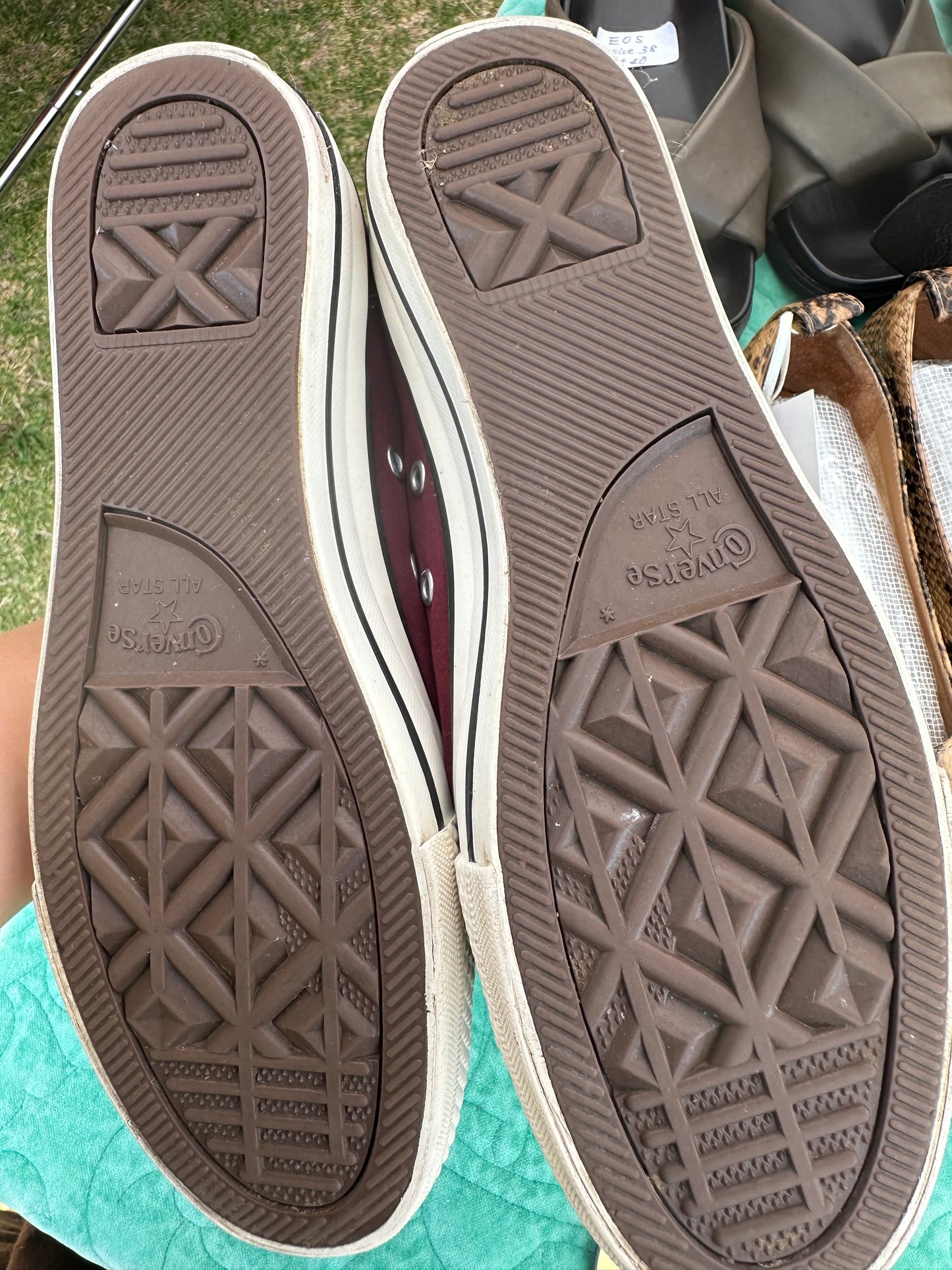 Converse All Stars Maroon size 39