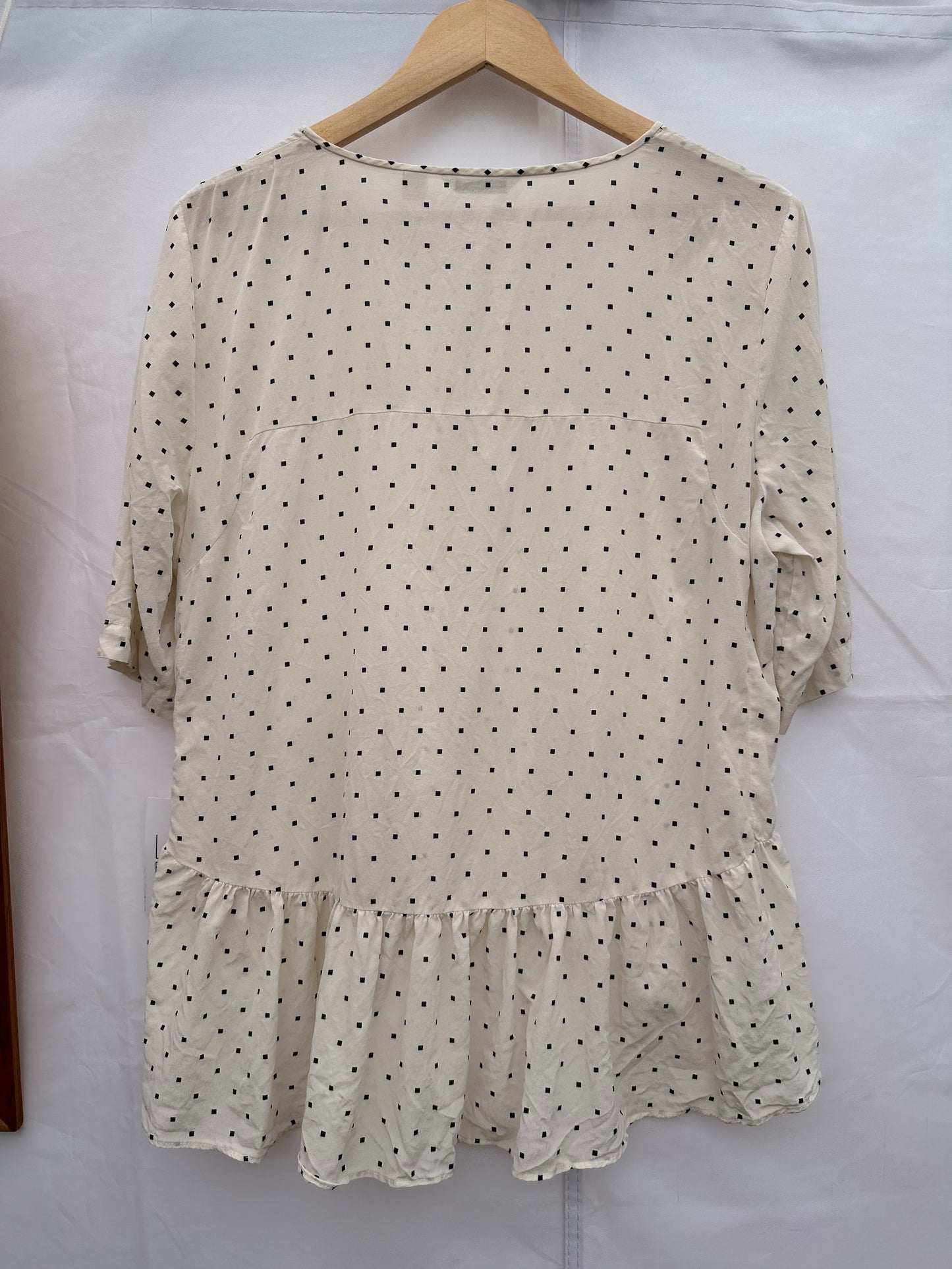 COUNTRY ROAD Silk top Size XL