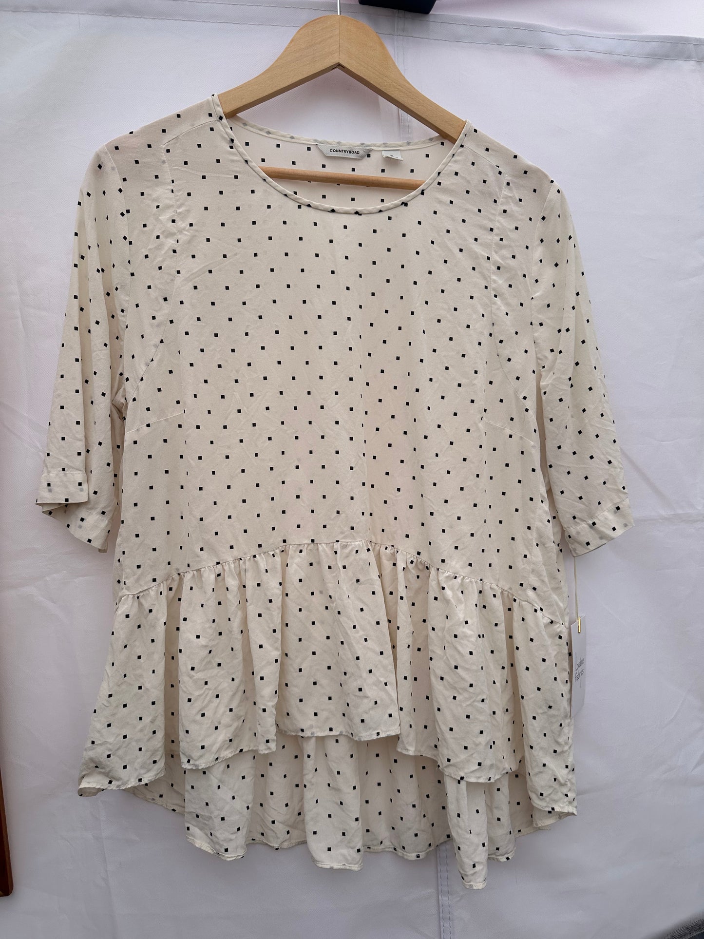 COUNTRY ROAD Silk top Size XL