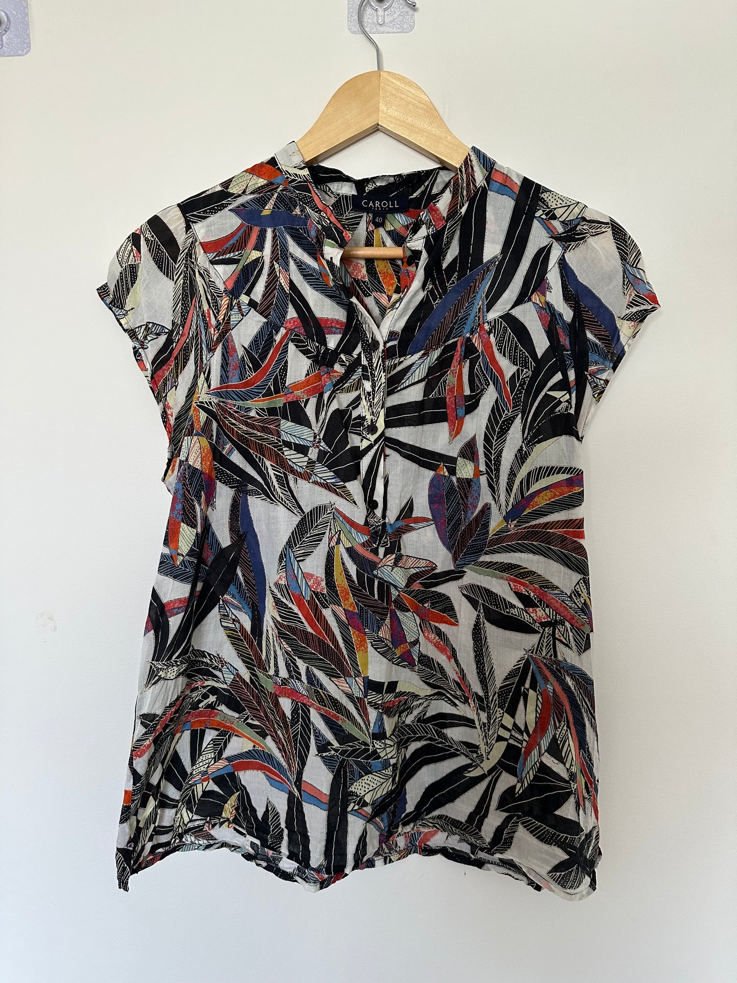 CAROL PARIS Feather blouse Size 8-10