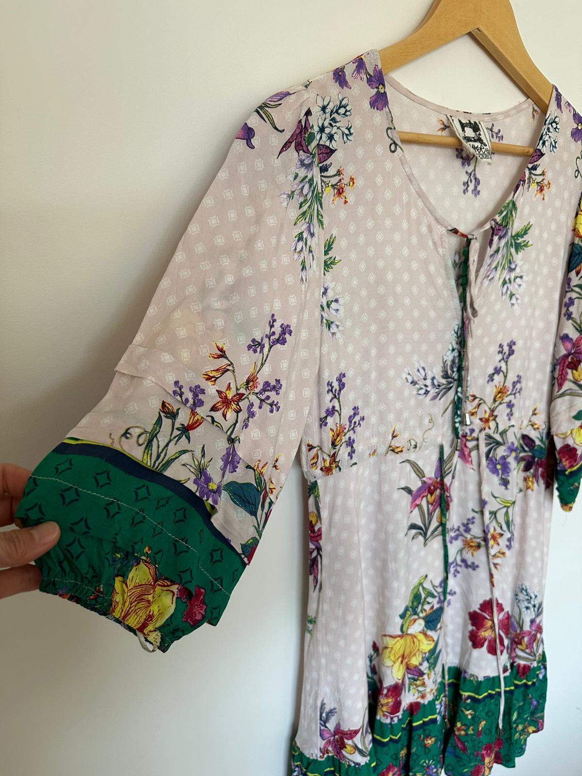 JAASE floral summer dress with green hem Size 8/10